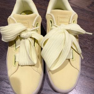 Puma size 8.5 yellow sneakers
